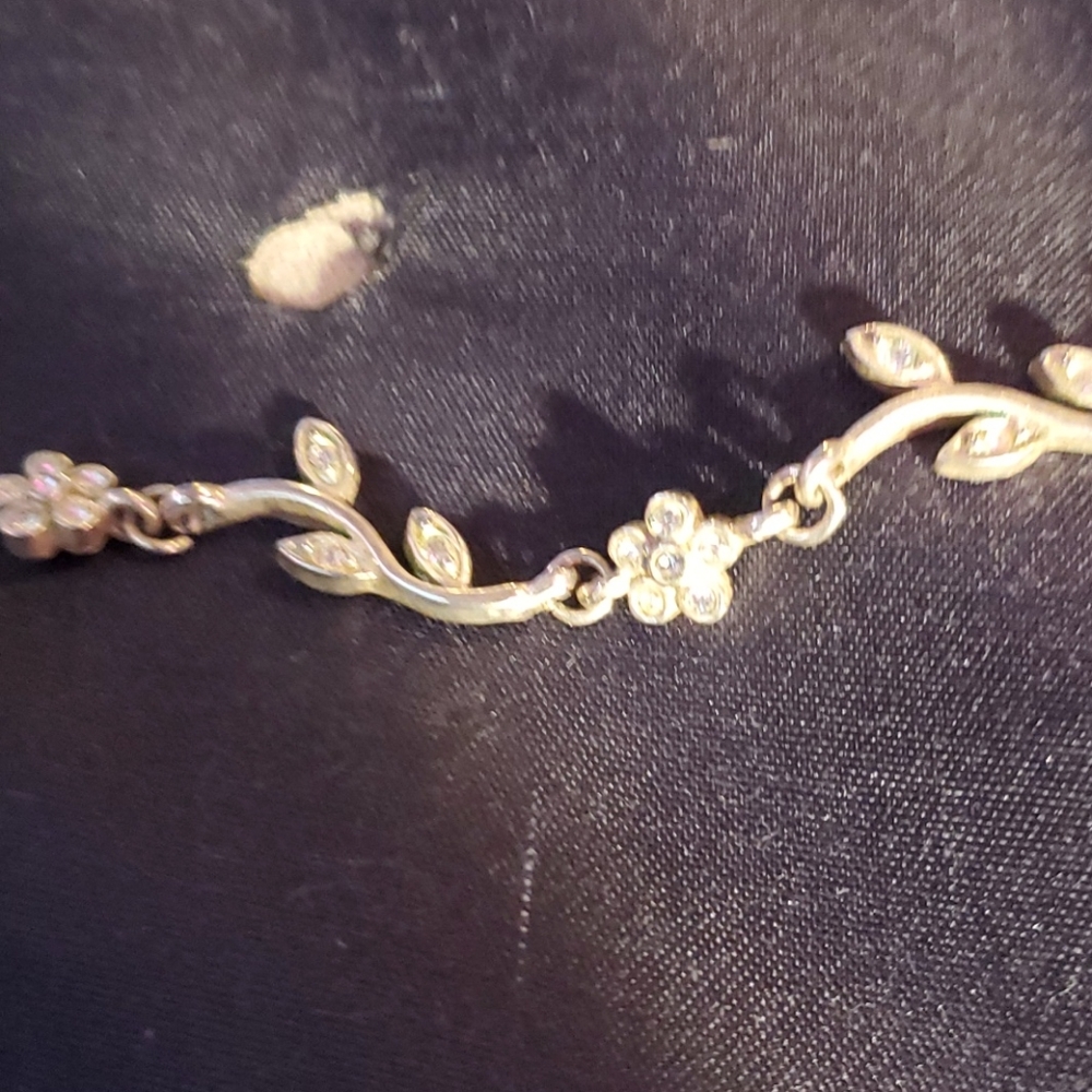 Choker - Picture 2 of 2